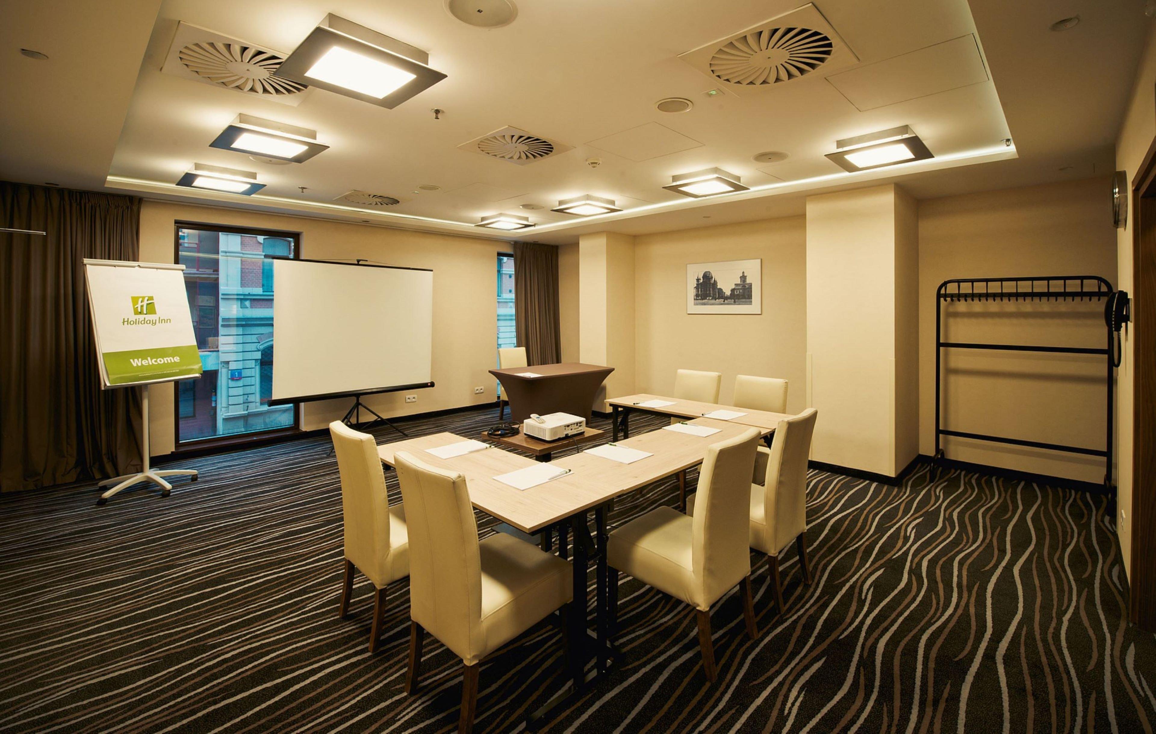 By Ihg