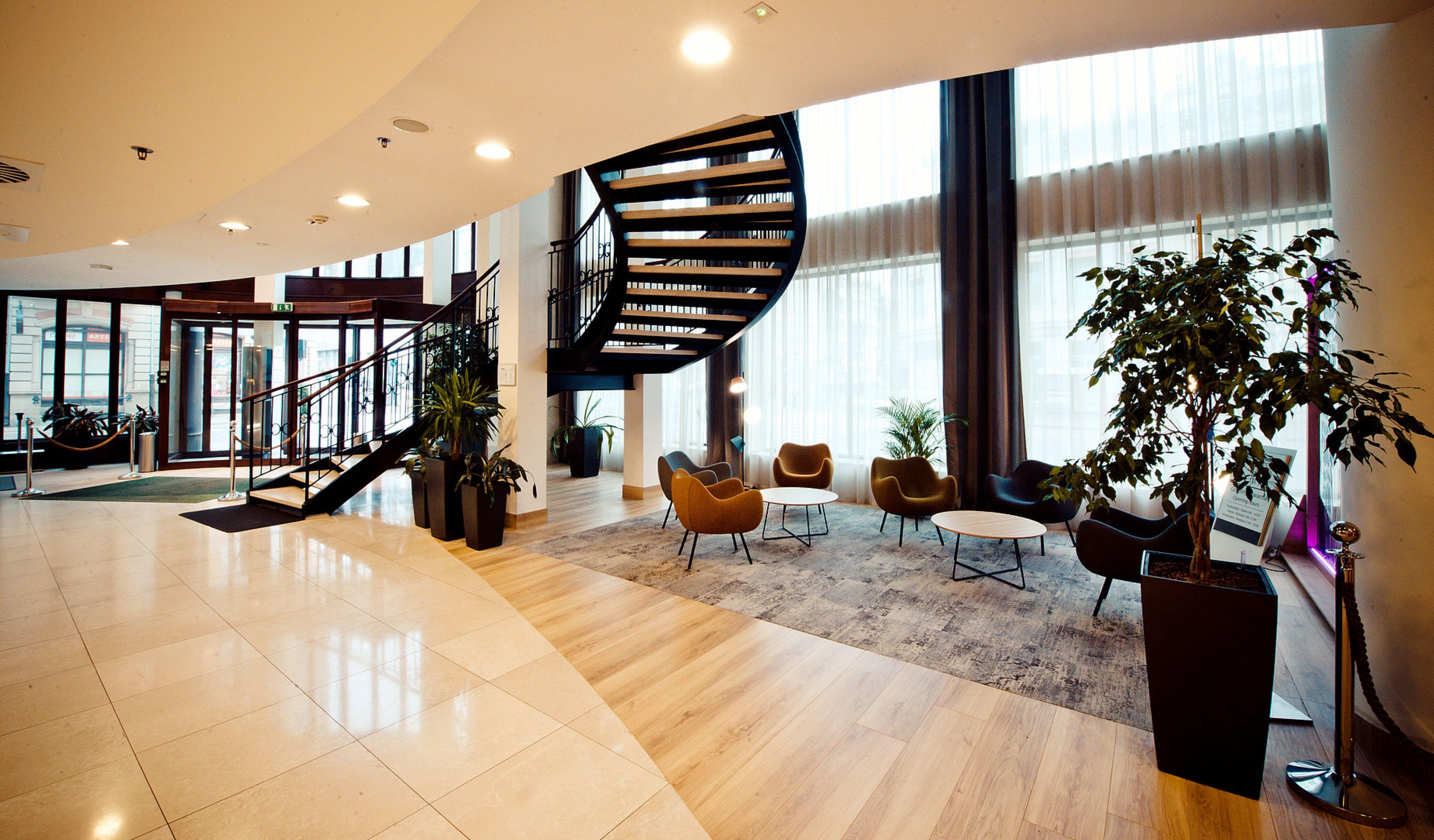 Hotel By Ihg 4*