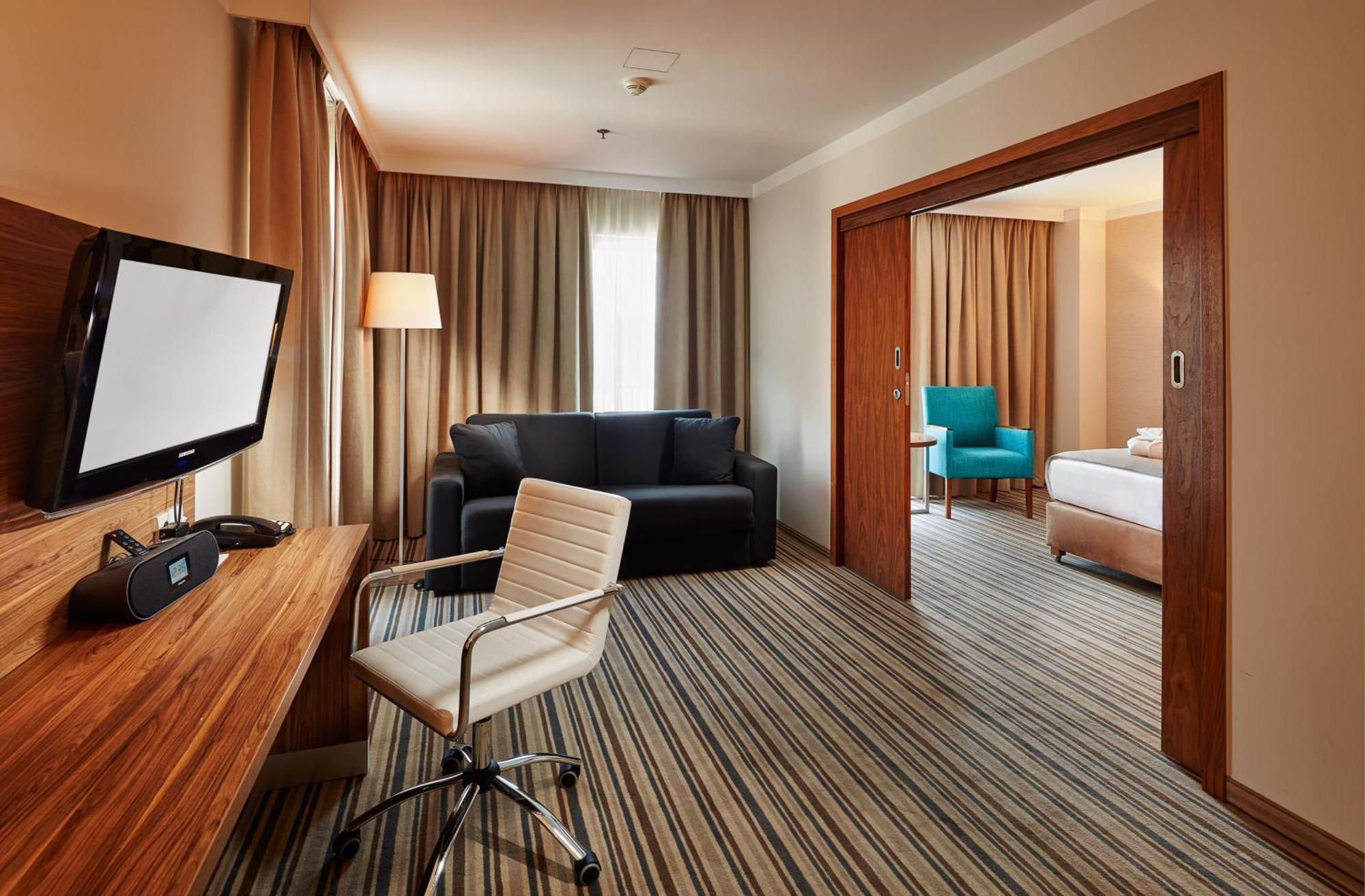 By Ihg Hotel Łódź